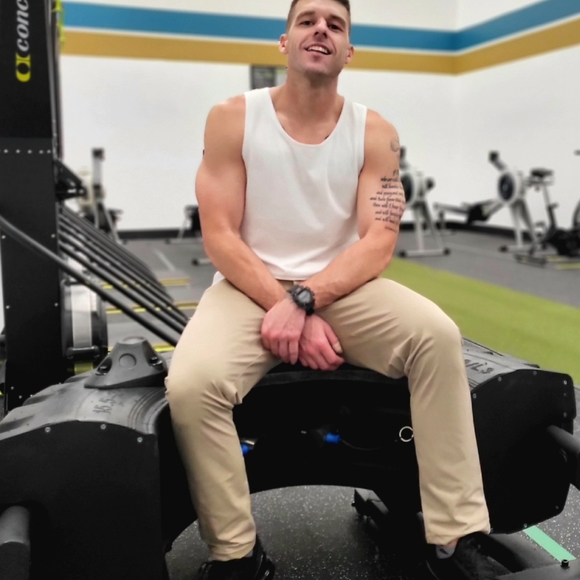 Meet your Posher, Sean - Picture 3 of 4